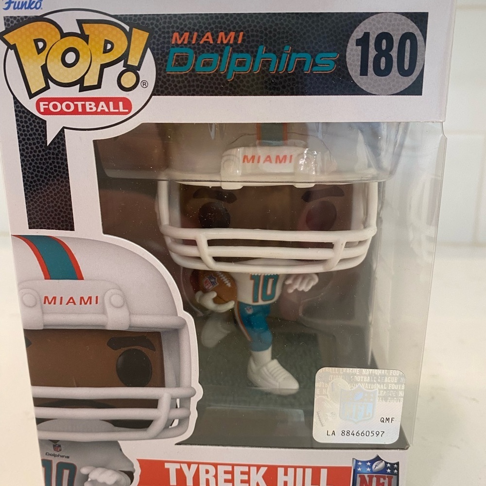 Funko Pop Tyreek Hill NFL Miami Dolphins #180